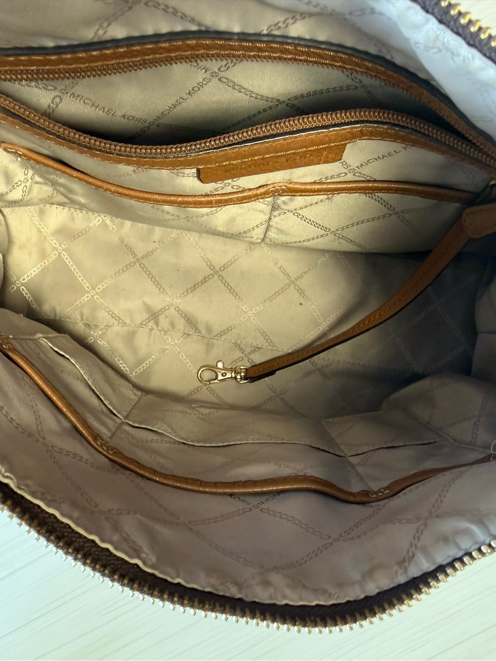Michael Kors Signature MK Brown Tan Hobo Shoulder Crossbody Bag + Dust Bag - Picture 8 of 9
